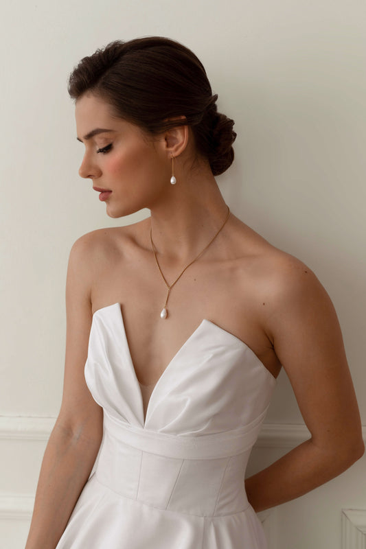 Brigette Pearl Earrings