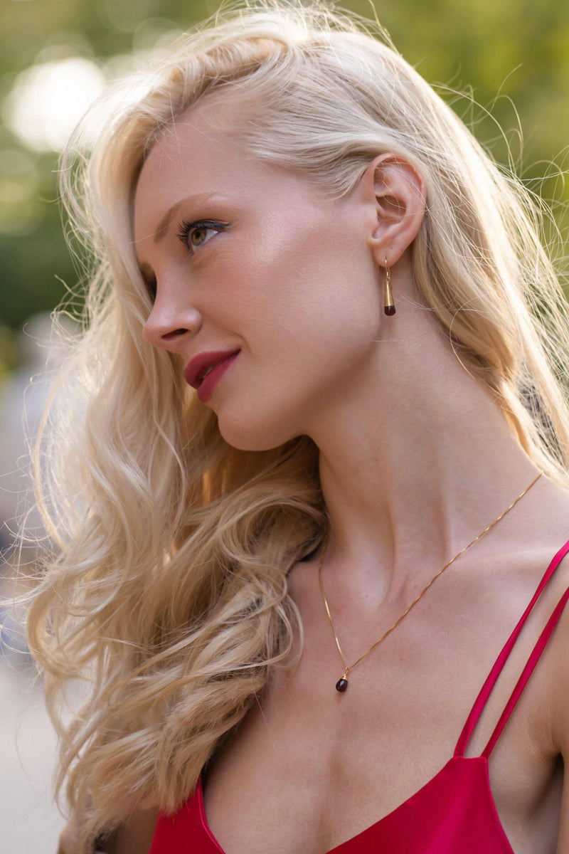 Ria Garnet Earrings