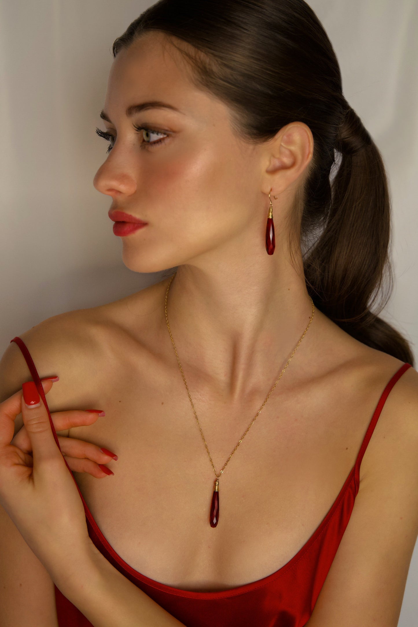 Daria Red Quartz Necklace